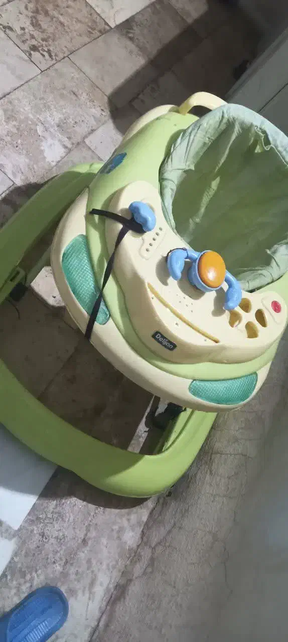 روروک سالم فقط پایه هاشو باسیم بستیم|اسباب و اثاث بچه|قم, ولیعصر|دیوار