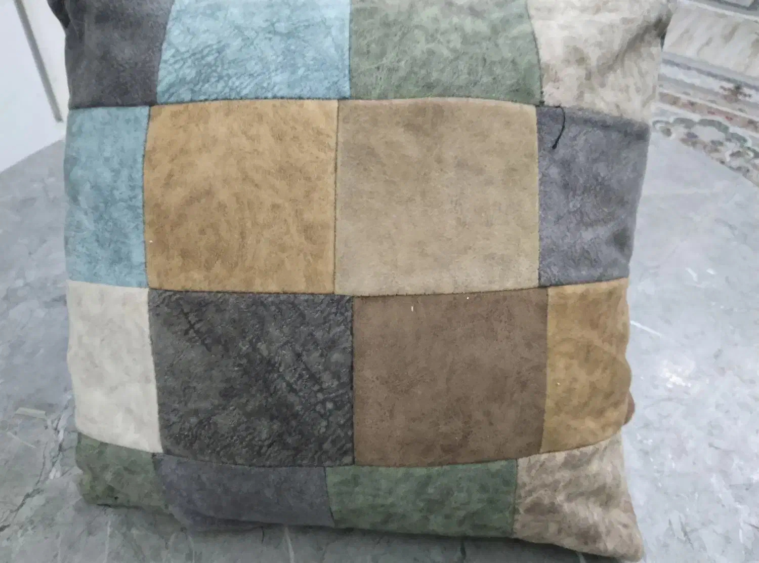 دوعددکوسن مبل|رختخواب، بالش، پتو|کرمانشاه, |دیوار