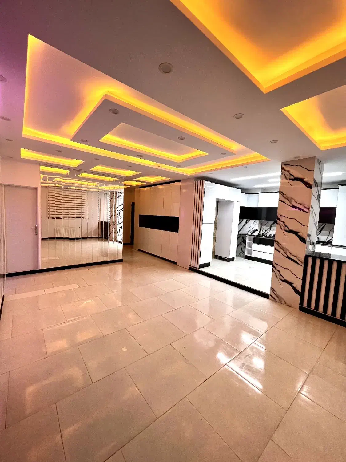 پارکینگ مسقف و انباری (۱۰۲ متریی) پرند|فروش آپارتمان|پرند, فاز ۲|دیوار