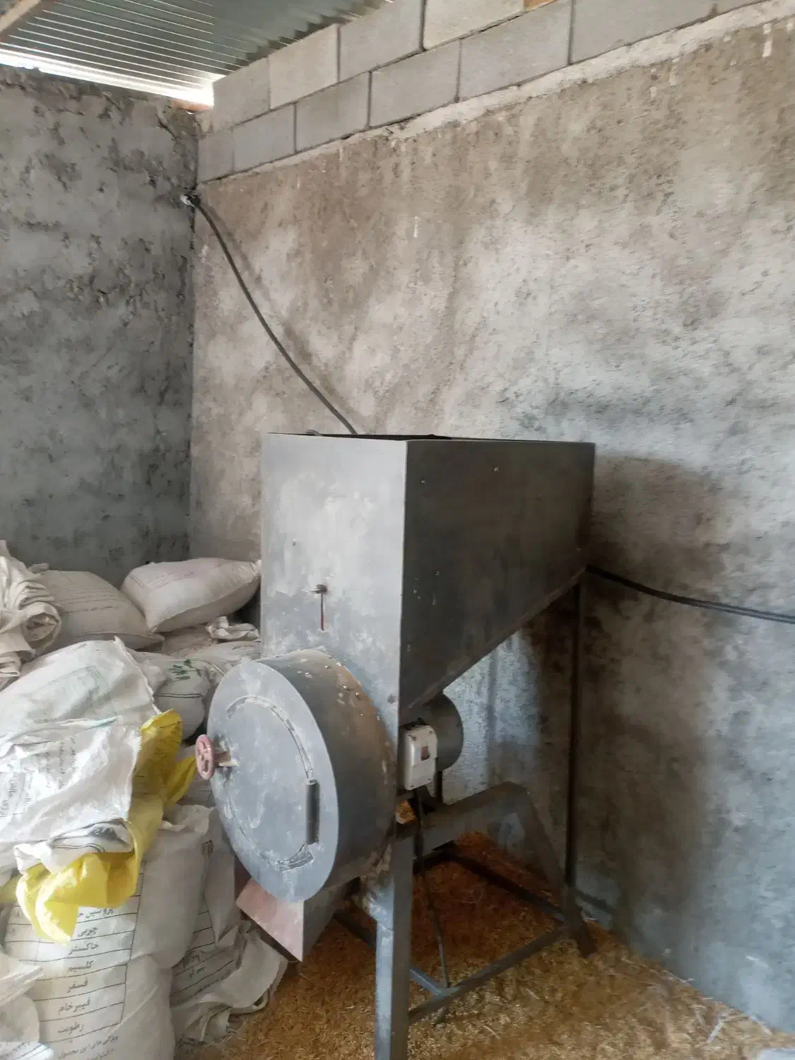 آسیاب تک فاز جو و ذرتو...|ماشینآلات صنعتی|شهرکرد, |دیوار