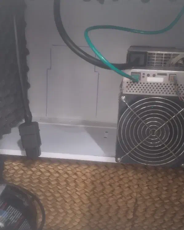 ماینر و باکس حرفه ای|قطعات و لوازم جانبی رایانه|خرم‌آباد, |دیوار