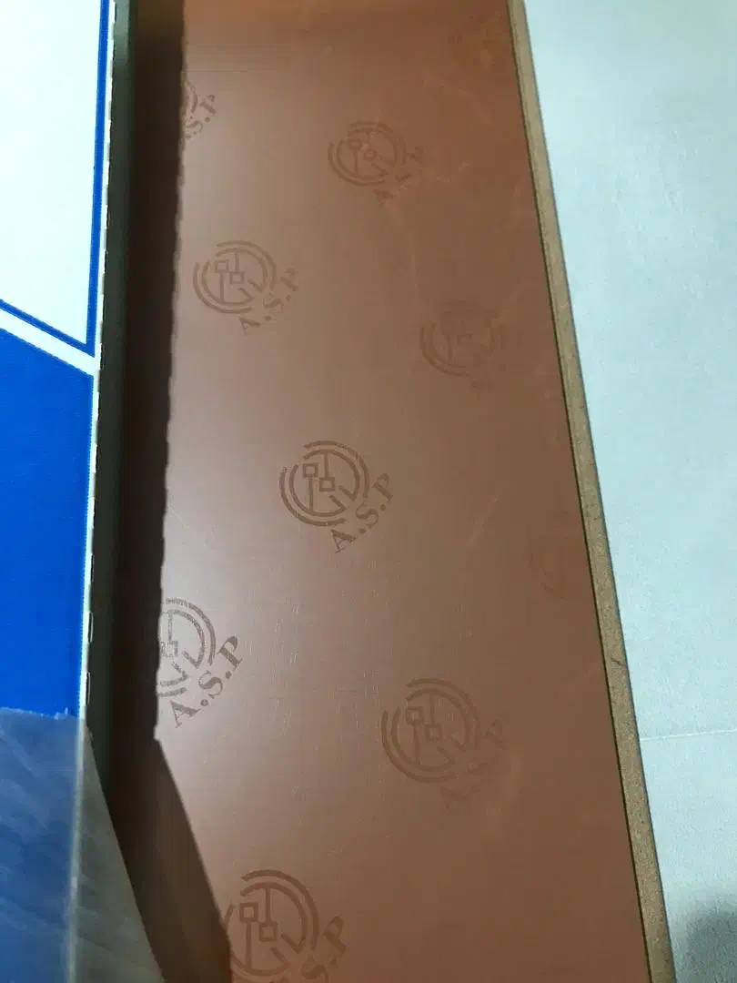 کف پوش ۱۶ متر یک بار نصب شده|مصالح و تجهیزات ساختمان|شیراز, حومه شیراز|دیوار