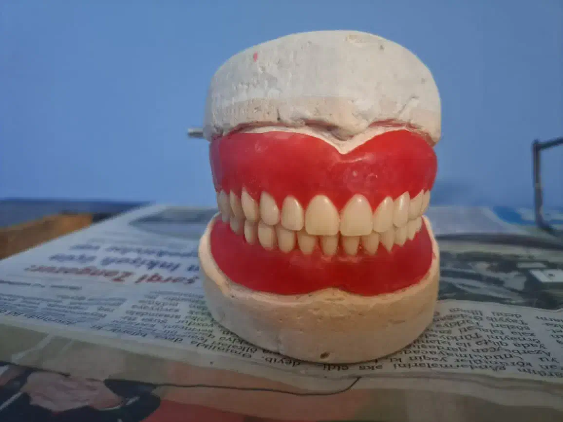 دندان مصنوعی ایتالیایی|آرایشی، بهداشتی، درمانی|چناران, |دیوار