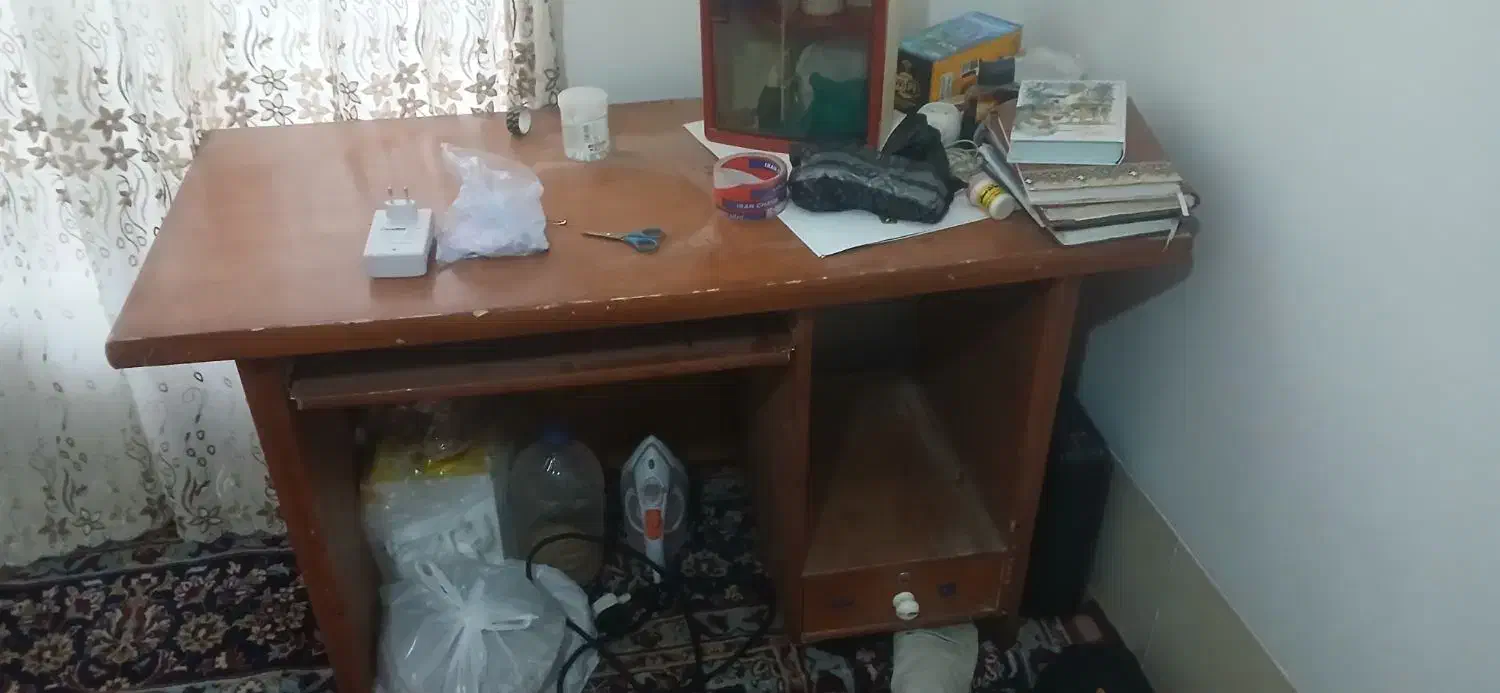 فروش مبل-قالی ۱۲ متری-میز کامپیوت -درب آهنی حیاطی|مبلمان خانگی و میز عسلی|بیضا, |دیوار