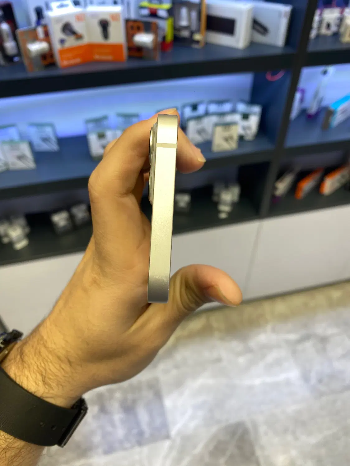 Iphone 13 normal ch 128gig 2sim|موبایل|قم, آلوچو|دیوار