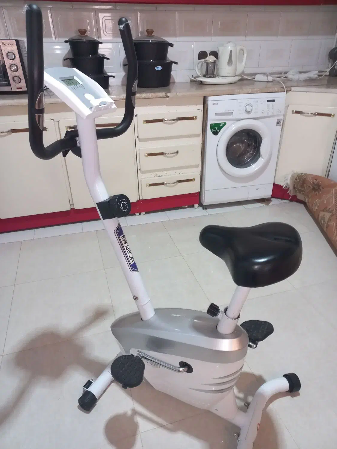 دوچرخه ورزشی ثابت|تجهیزات ورزشی|کنگاور, |دیوار