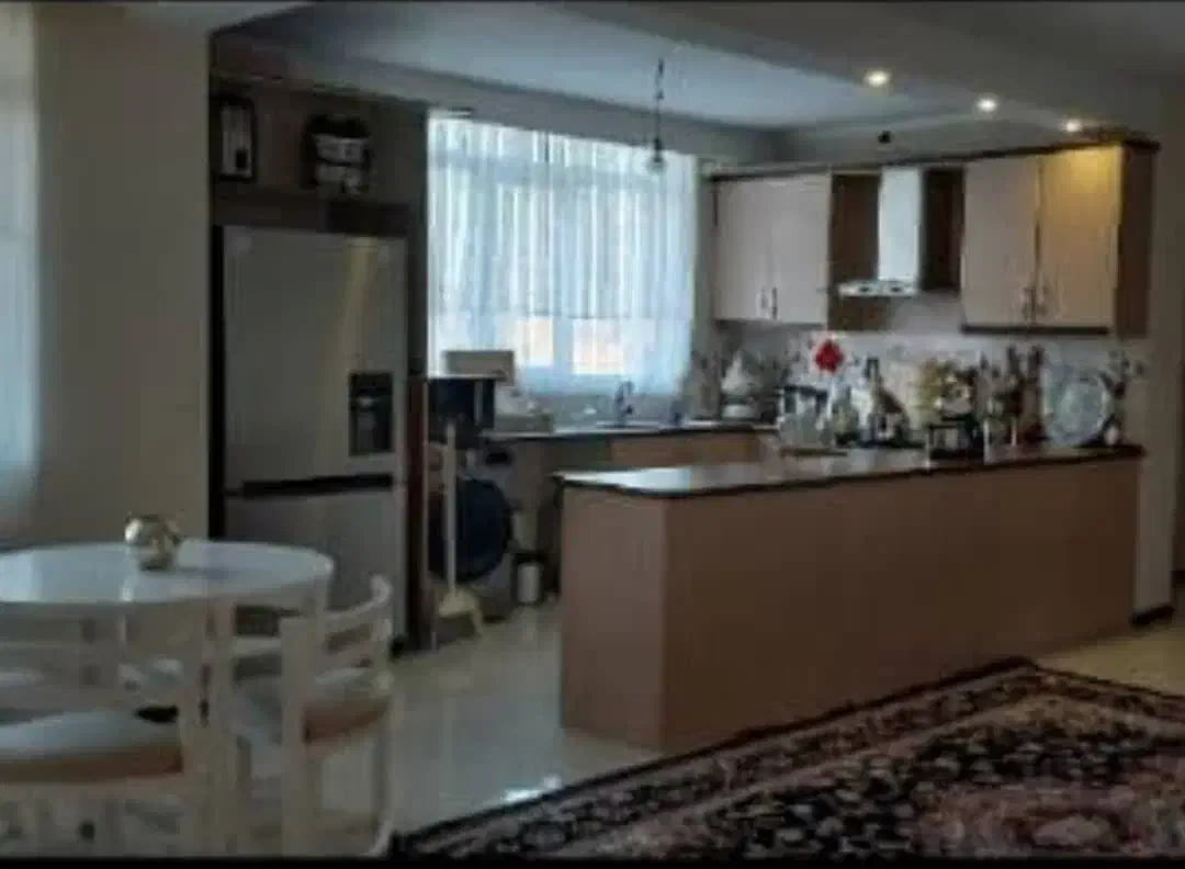 آپارتمان ۱۰۰متری دو خوابه با پارکینگ