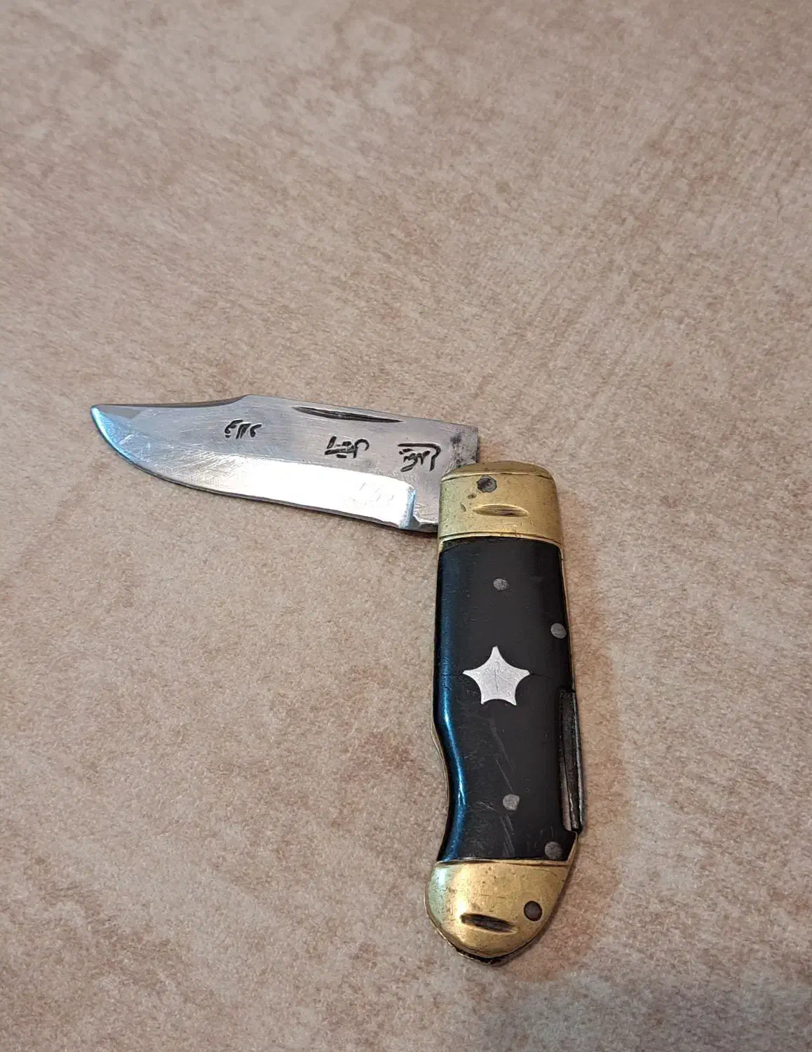 تبر دست ساز (( چریک )) چاقو استیل اصلی|کلکسیون اشیاء عتیقه|دوگنبدان, |دیوار