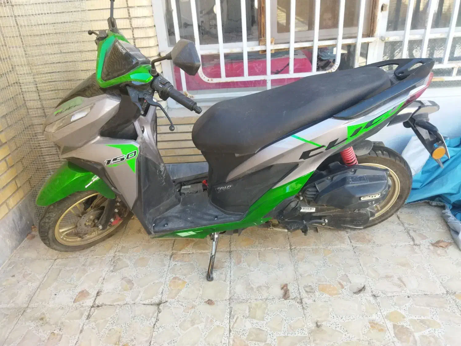 موتور کلیک 150|موتورسیکلت|آباده, |دیوار