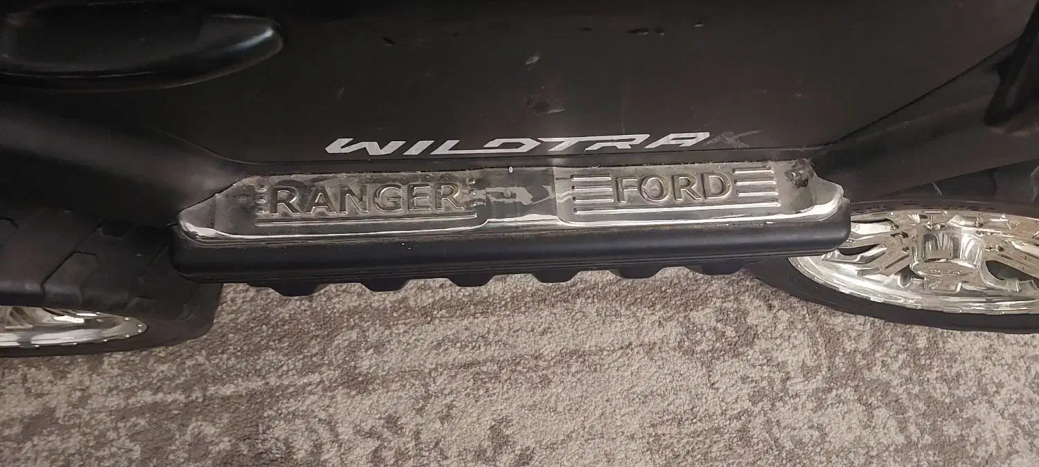 ماشین شارژی دو موتوره مدل ford|اسباببازی|شیراز, هفت تنان|دیوار