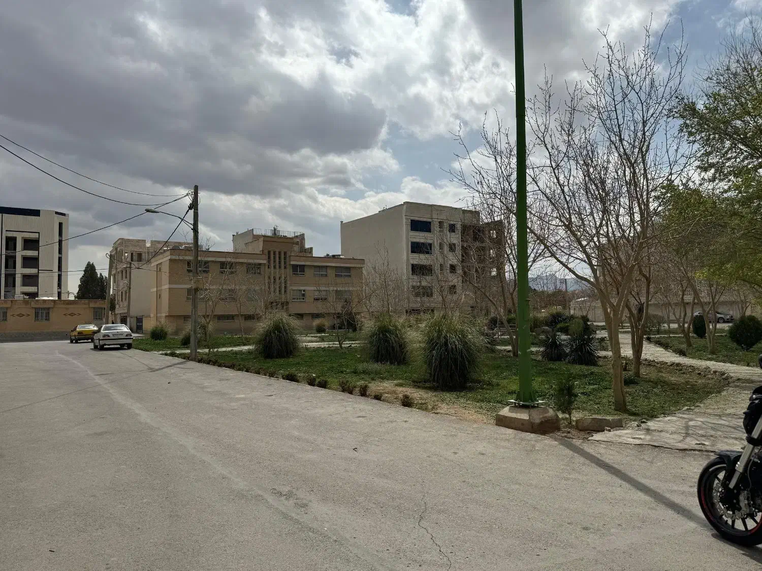 مغازه ۱۸ متر عطار بر پارک|فروش مغازه و غرفه|شاهین‌شهر, عطار|دیوار