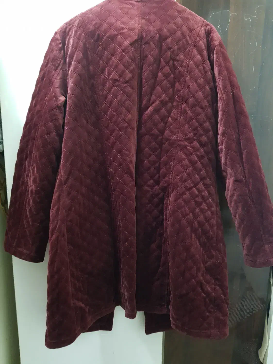 پالتو مخمل زرشکی درحد نو با شالش|لباس|مشهد, زیرکن|دیوار