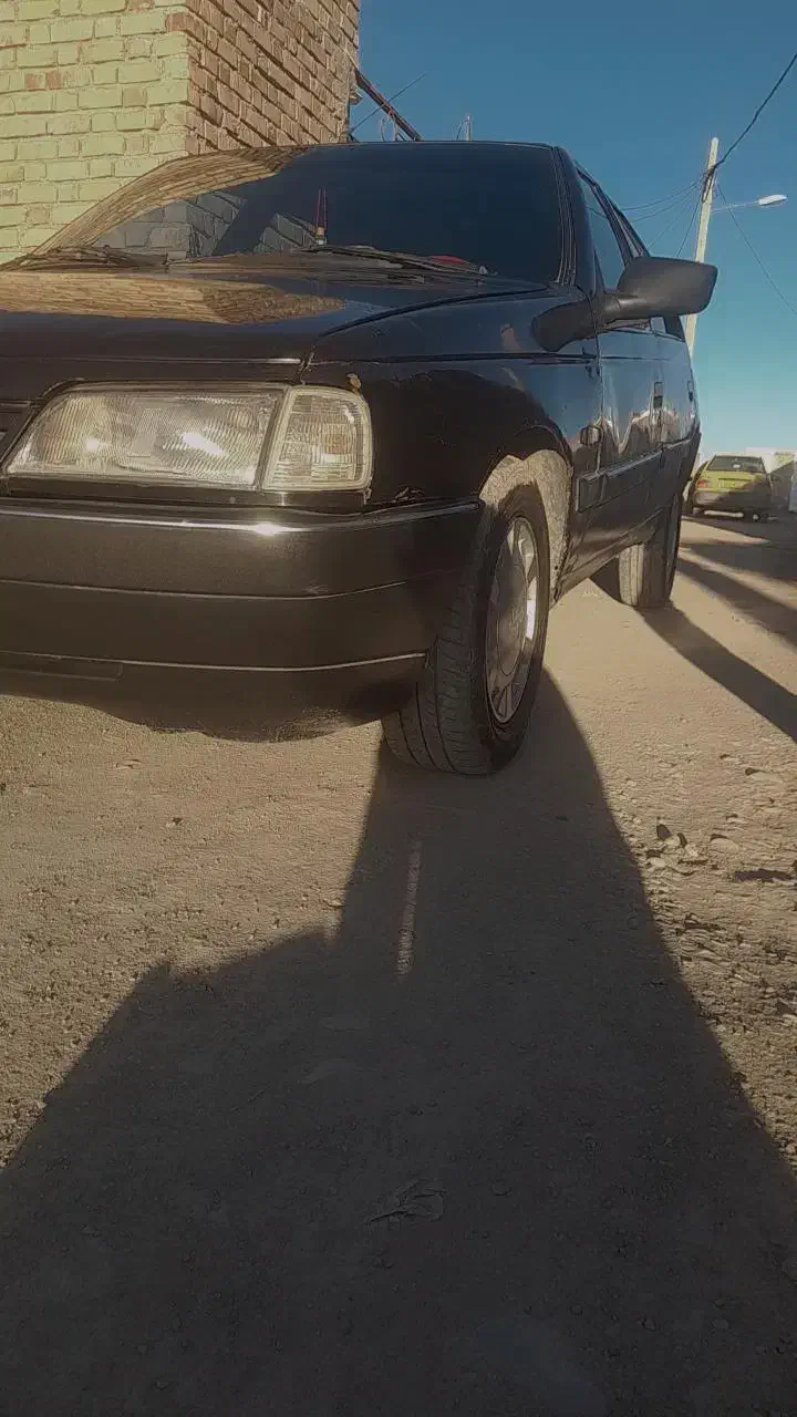 پژو ۴۰۵ مدل ۸۲|خودرو سواری و وانت|تربت‌حیدریه, رضاشهر|دیوار