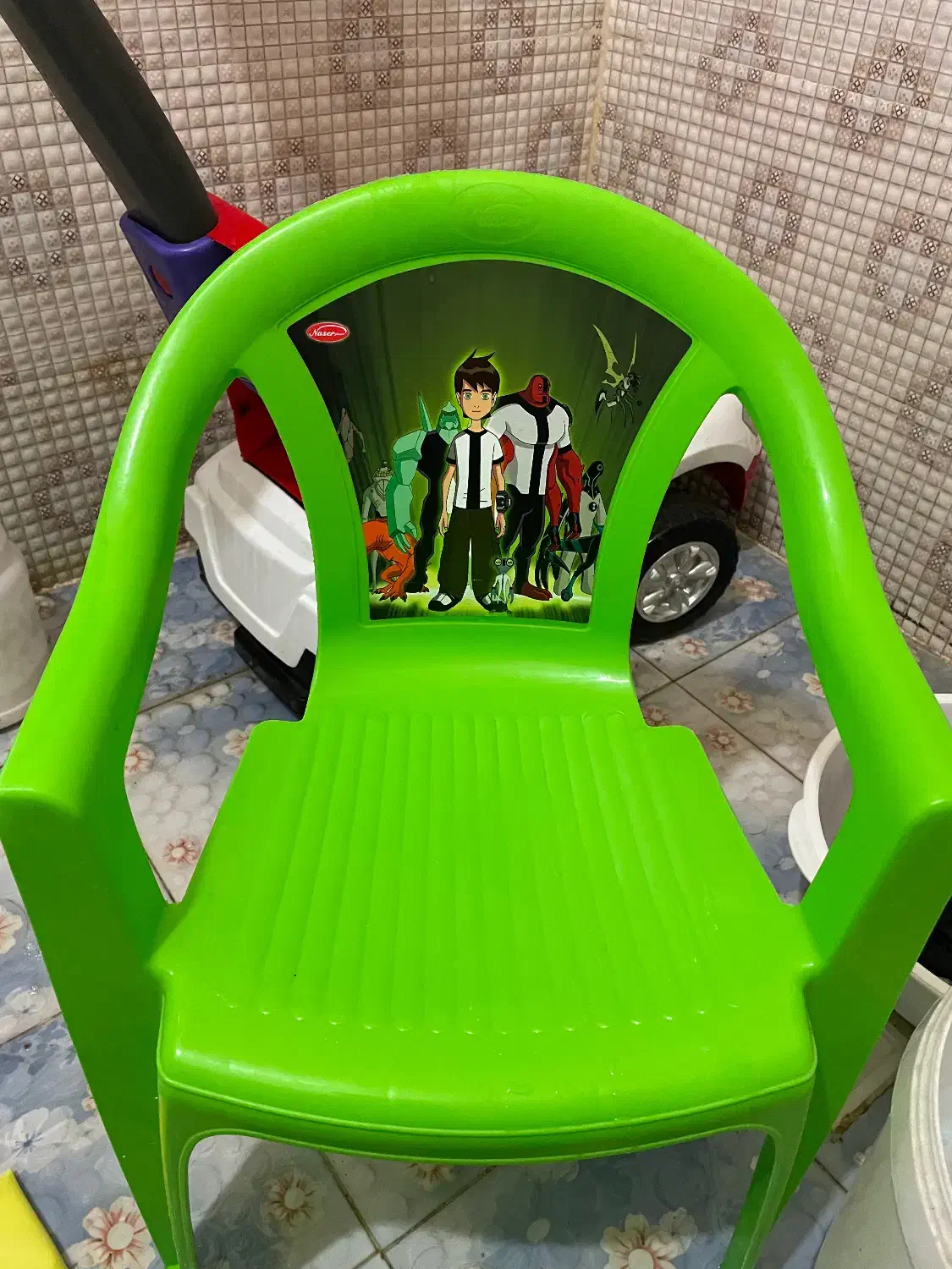 صندلی بچه|تخت و صندلی بچه|رباط‌کریم, رباط‌کریم|دیوار