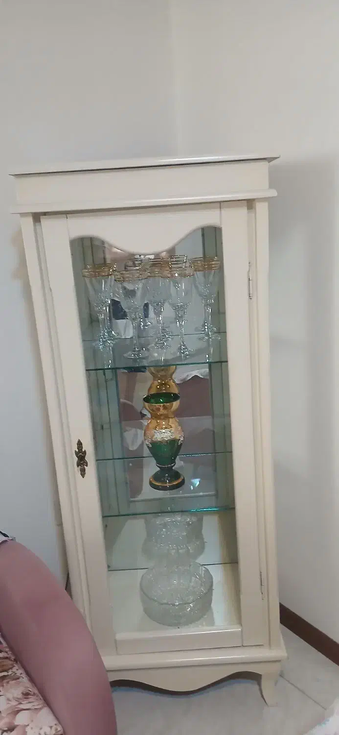 ویترین در حد نو|بوفه، ویترین، کنسول|تهران, یوسفآباد|دیوار