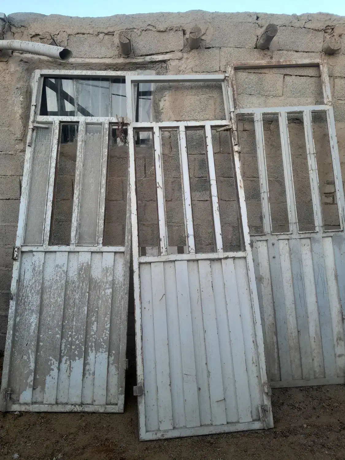 درب پارکینک یا انباری یا مغازه|مصالح و تجهیزات ساختمان|خنداب, |دیوار