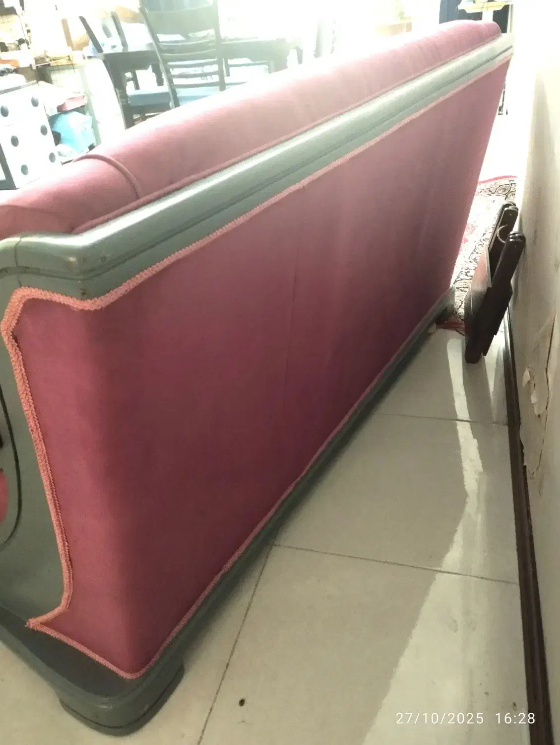 کاناپه سه نفره|مبلمان خانگی و میز عسلی|تهران, شاهین|دیوار