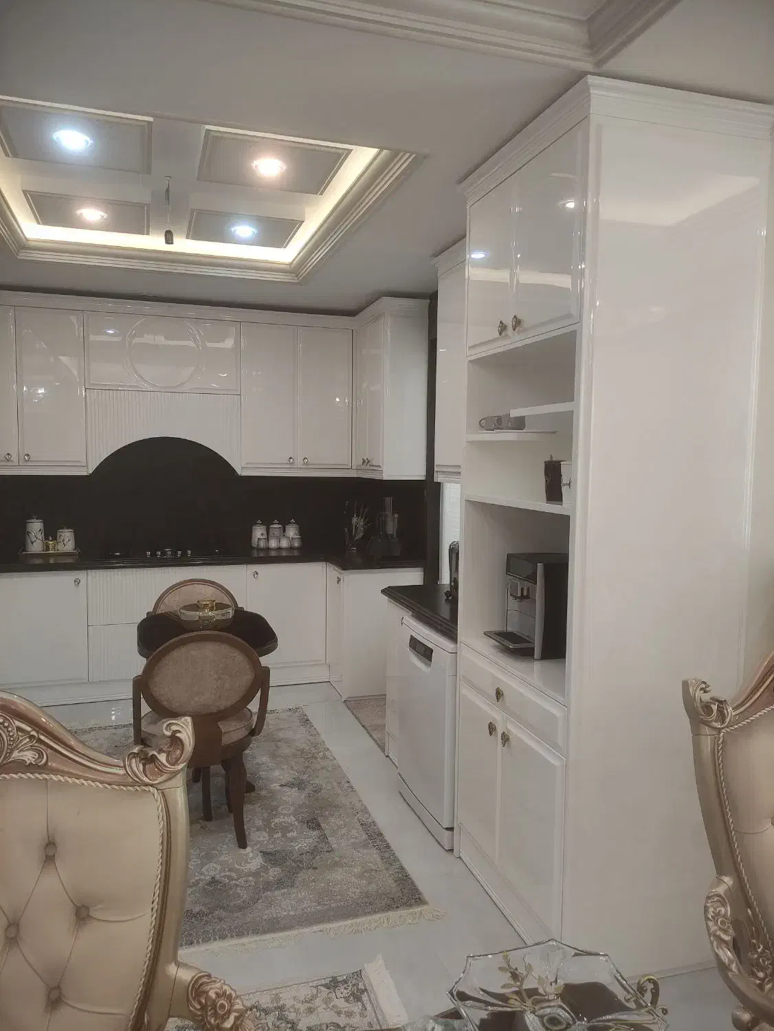 طراحی و ساخت انواع کابینت و کمد دیواری|خدمات پیشه و مهارت|هشتگرد, مدرس|دیوار