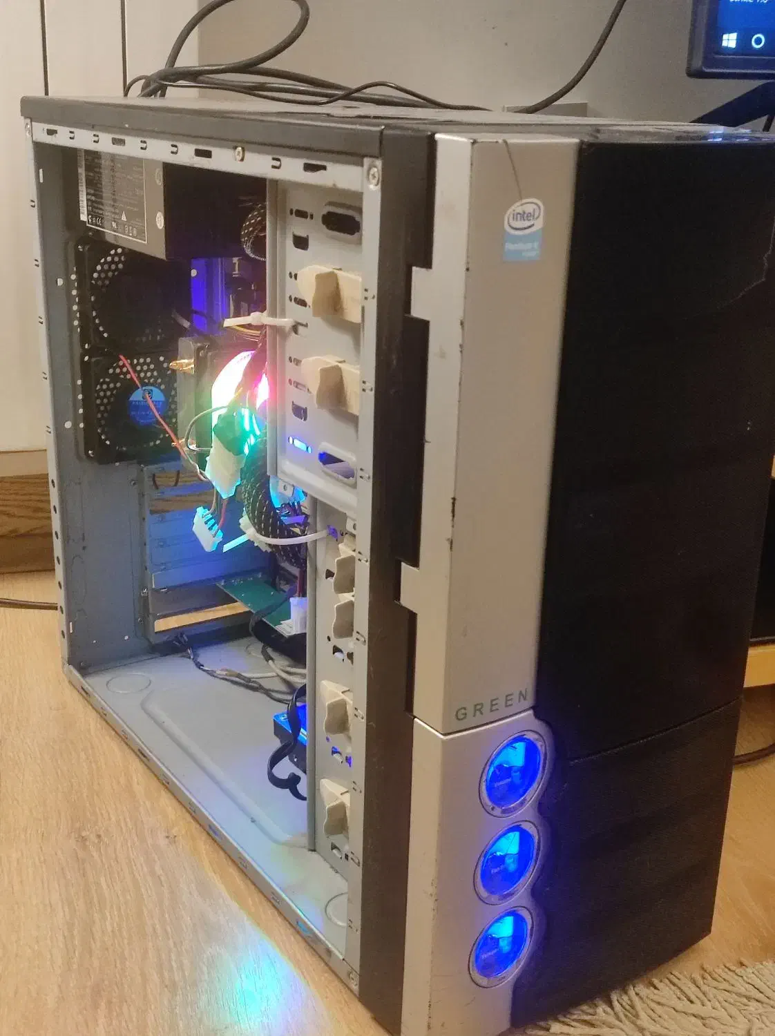 کیس گیمینگ رندرینگ|رایانه رومیزی|تهران, شهران شمالی|دیوار