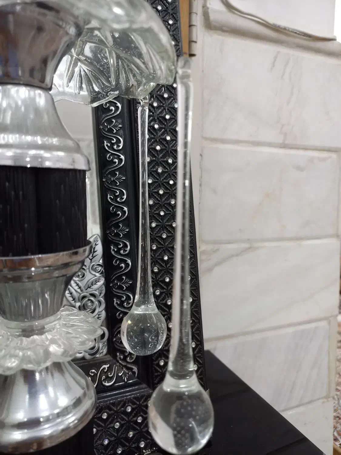 آینه شمعدان و ساعت|آینه|قم, سراجه (۱۵ خرداد)|دیوار