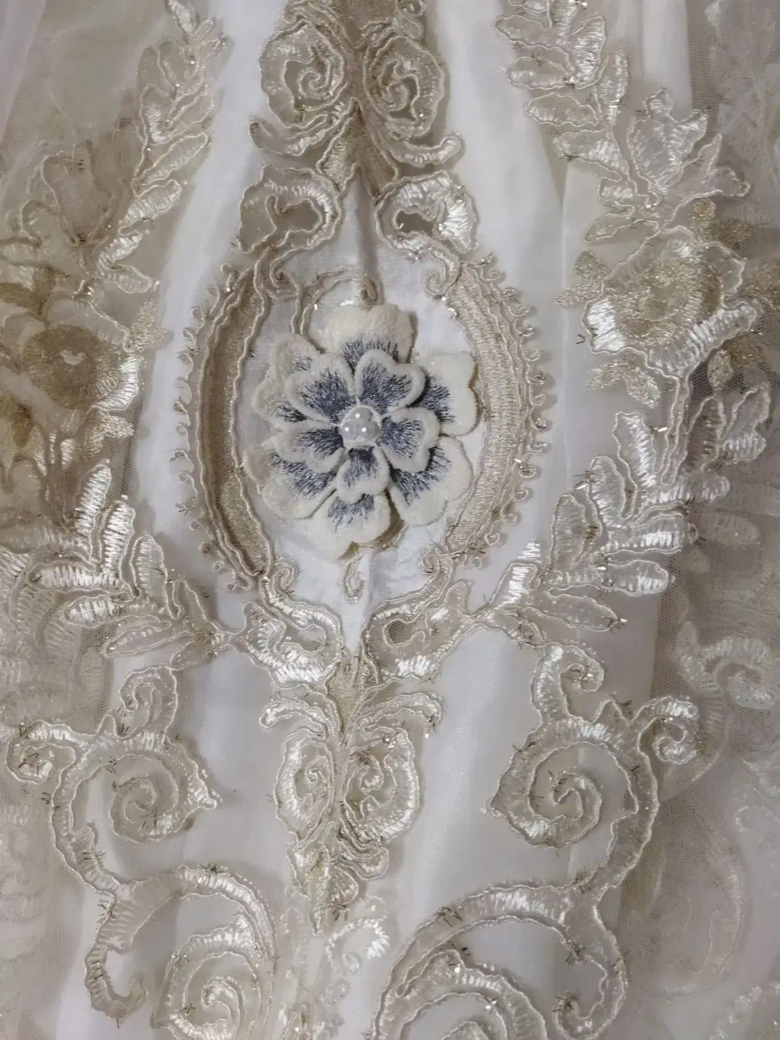 پرده پذیرایی فلت حریر ترک شاین دار گل مروارید کوب|پرده، رانر، رومیزی|قم, کیوانفر|دیوار