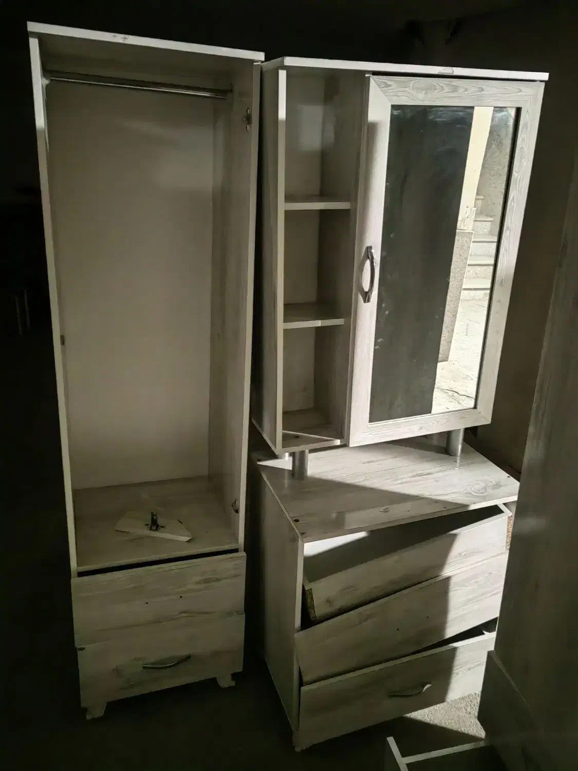 کمد و میز ارایشی|جاکفشی، کمد، دراور|بانه, |دیوار