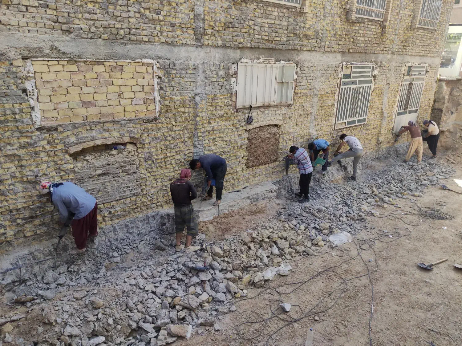 پیکور کاری ،تخریب سراسر اردکان و میبد(آقای کارگر)|خدمات پیشه و مهارت|اردکان, |دیوار