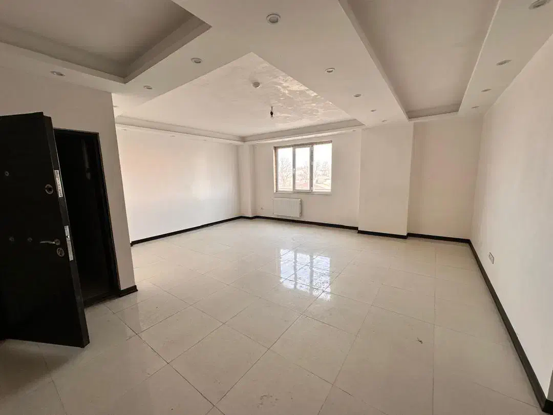 واحد تجاری مسکونی بر اصلی خیابان|اجارهٔ دفتر کار، اتاق اداری، مطب|رشت, چمارسرا|دیوار