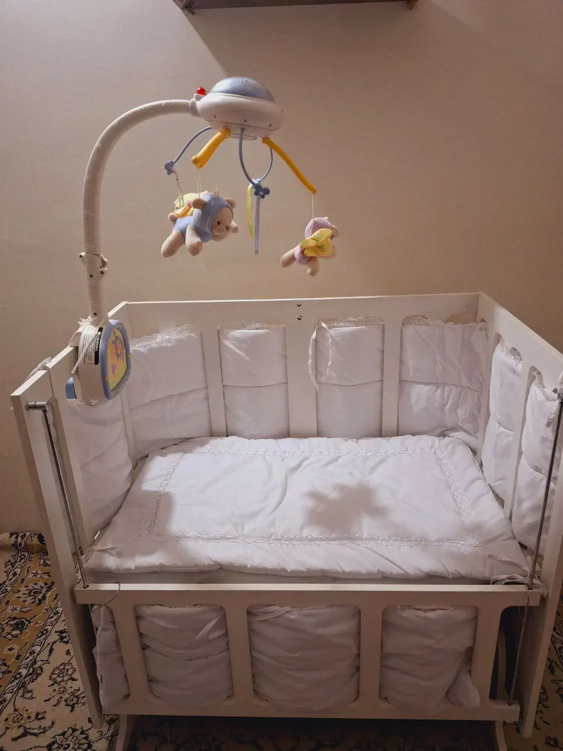 تختخواب و گهواره و تخت کنار مادر|تخت و صندلی بچه|نورآباد, |دیوار