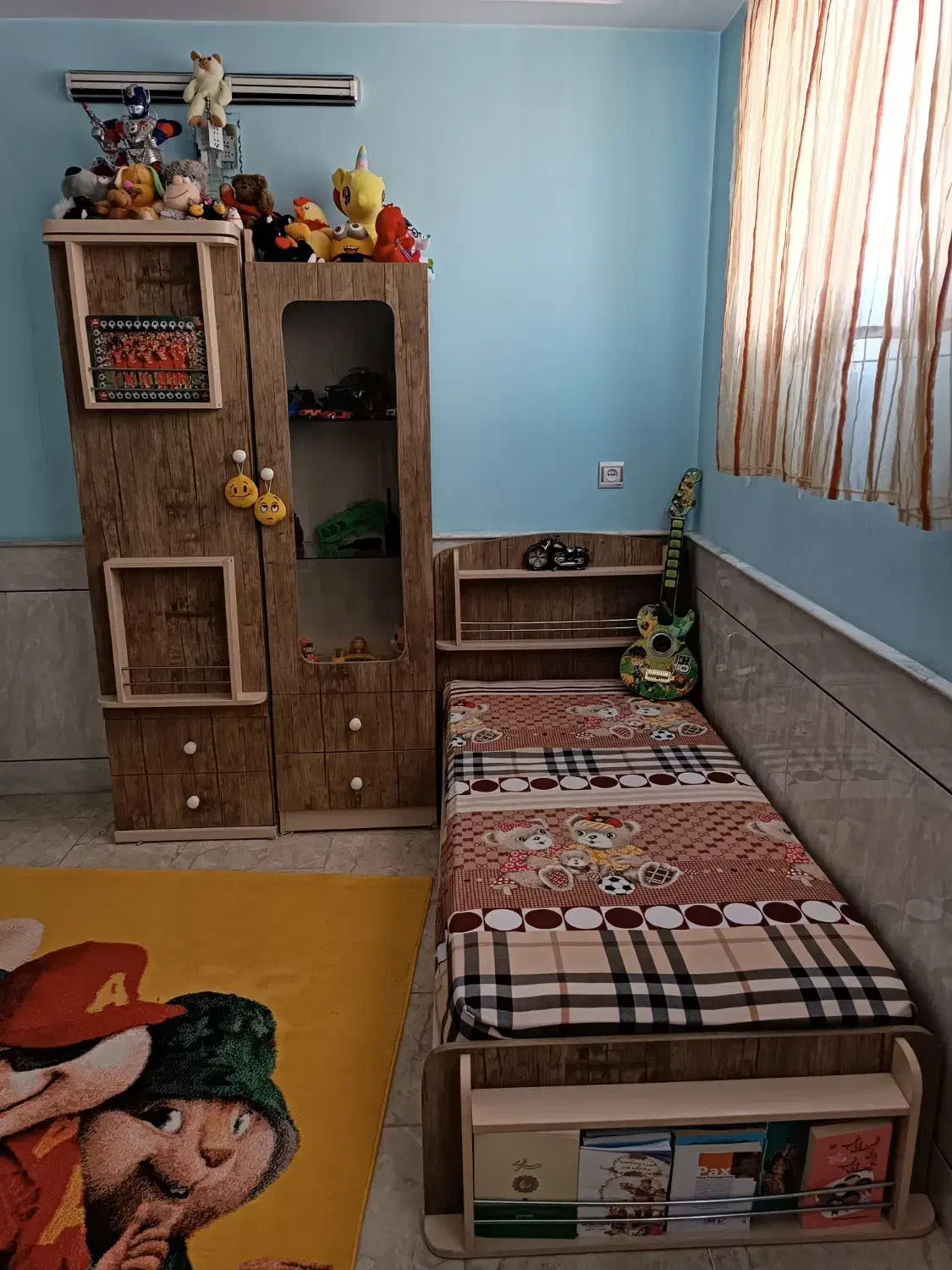 تخت وکمد نوجوان|تخت و سرویس خواب|کاشان, ولیعصر|دیوار