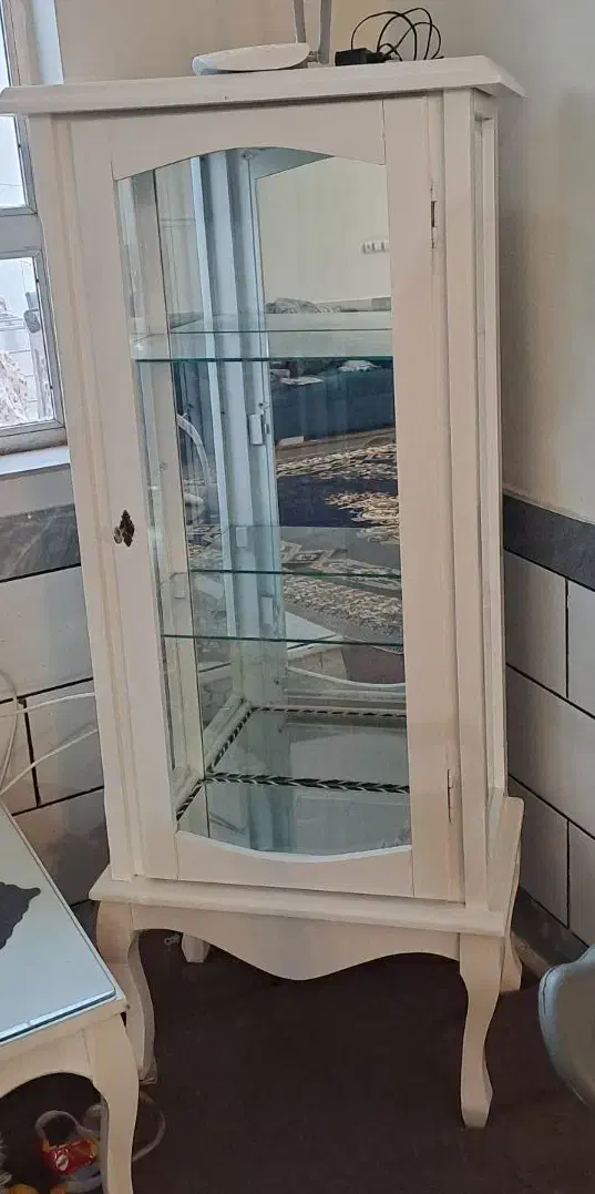 تخت، کمد ویترین|تخت و سرویس خواب|فرخشهر, |دیوار