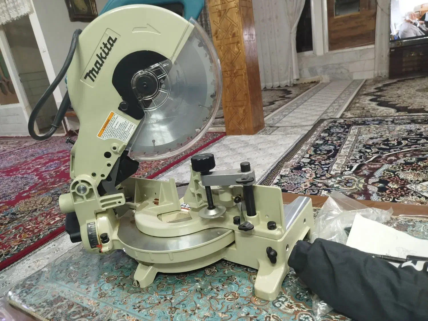 فارسی بر مکیتا|ابزارآلات|قزوین, |دیوار