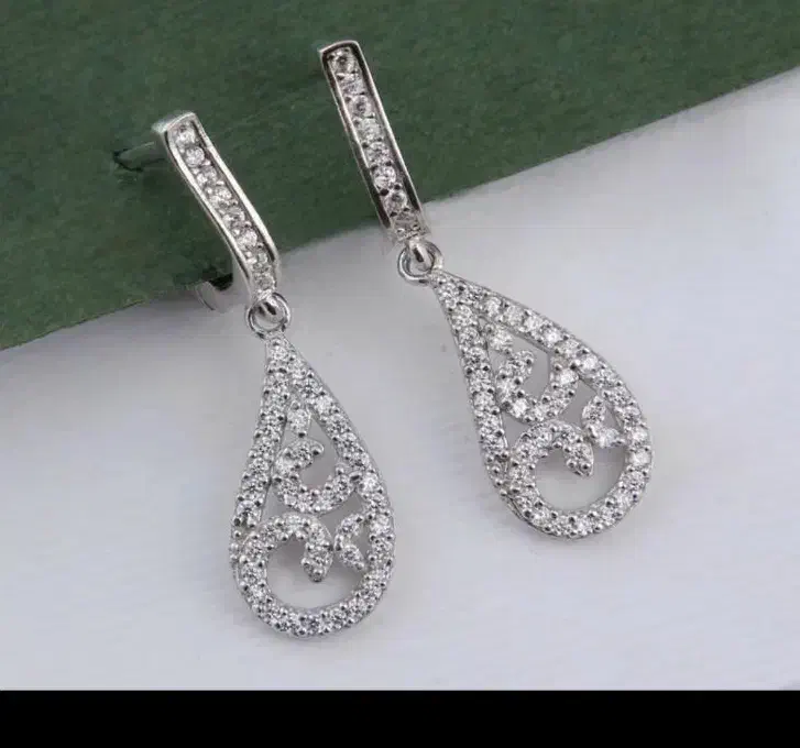 نیم ست نقره مینیمال نو فقط گرمی (قیمت نقره دست دو)|جواهرات|قم, عمار یاسر|دیوار