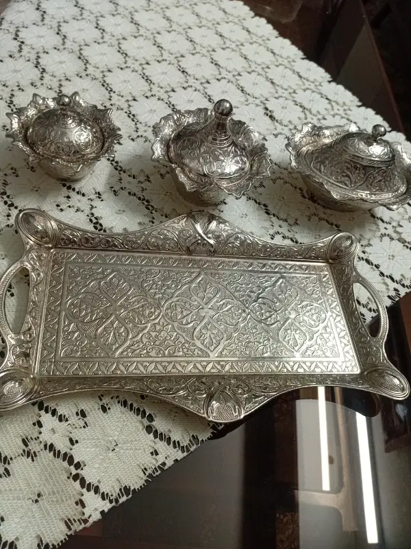 جای نقل سینی وقندان جای شکلات هستن تمیز بدون|ظروف سرو و پذیرایی|تهران, مینای جنوبی|دیوار