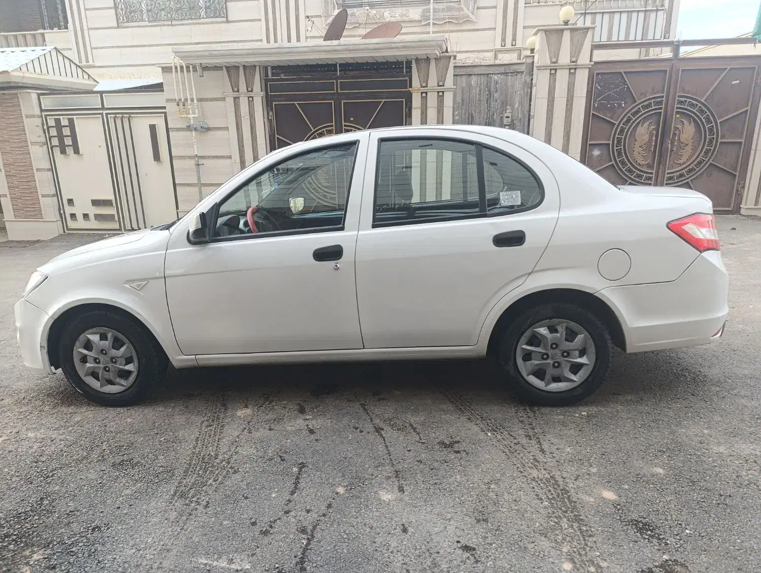 ساینا مدل 1400|خودرو سواری و وانت|بروجرد, |دیوار