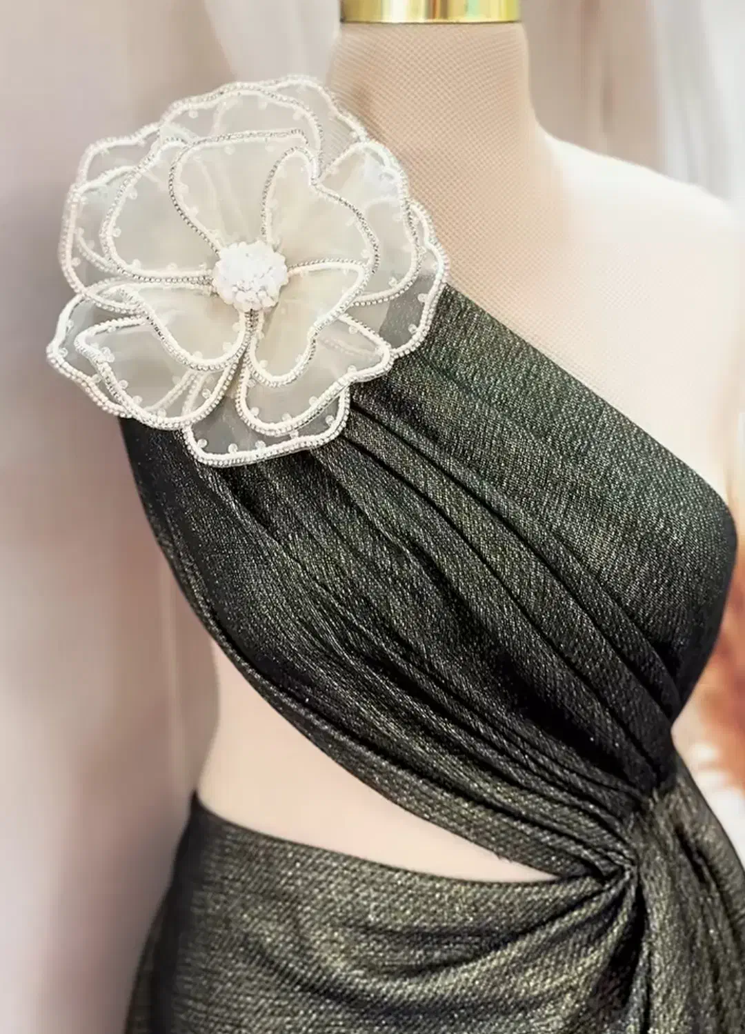 گلهای کریشه و جواهردوزی|لباس|میانه, |دیوار