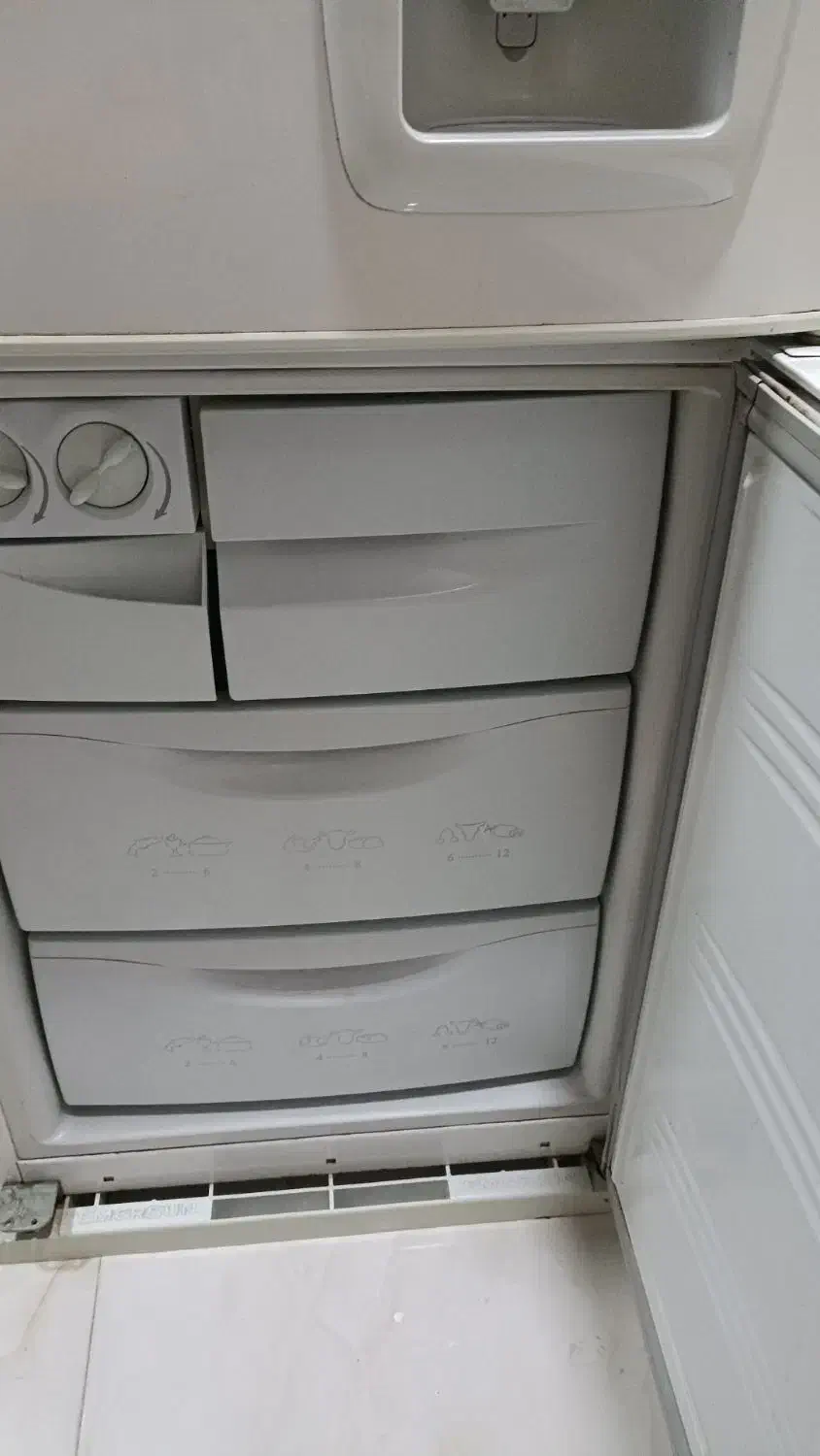 فروشی هست|یخچال و فریزر|بندر دیر, |دیوار