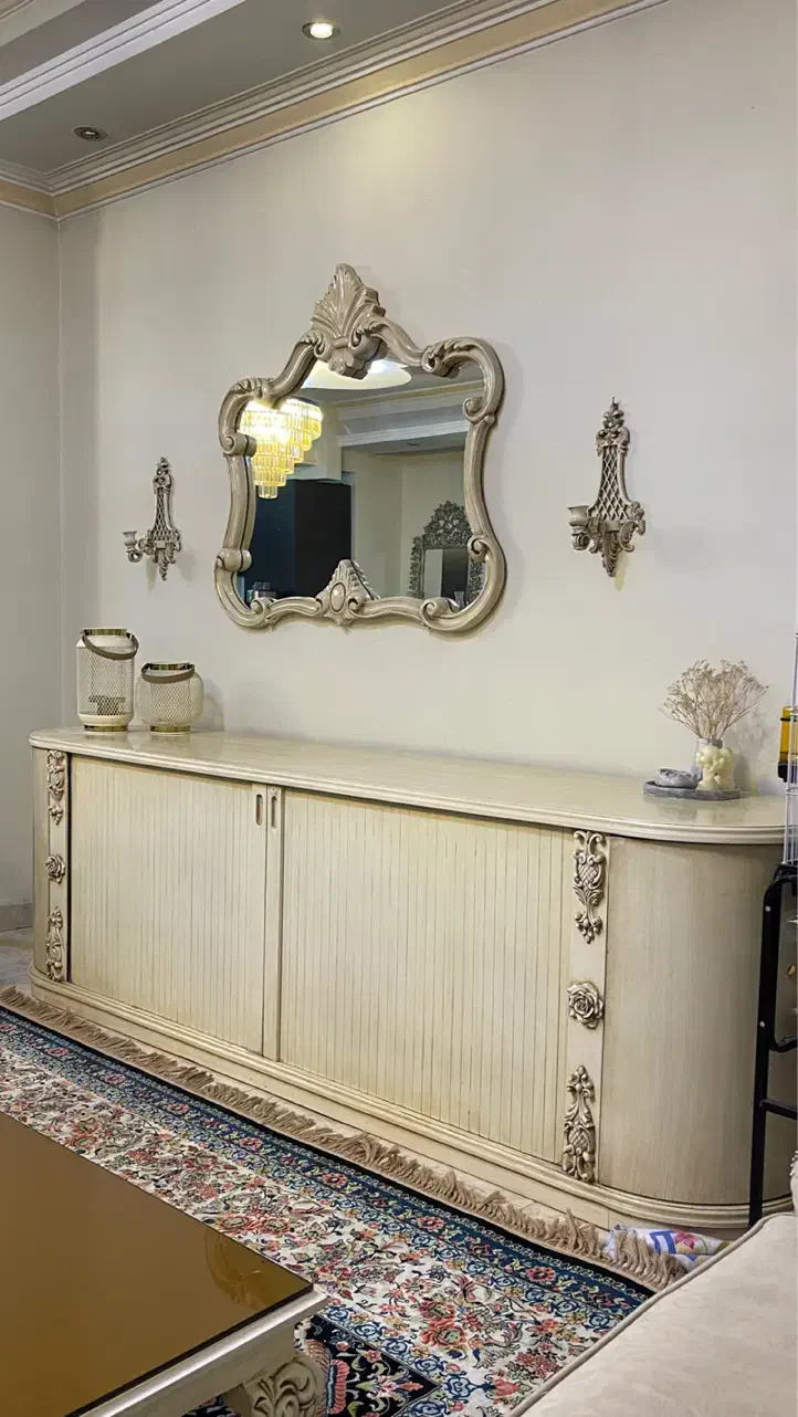 اینه و کنسول|بوفه، ویترین، کنسول|تهران, آبشار تهران (دریاچه)|دیوار