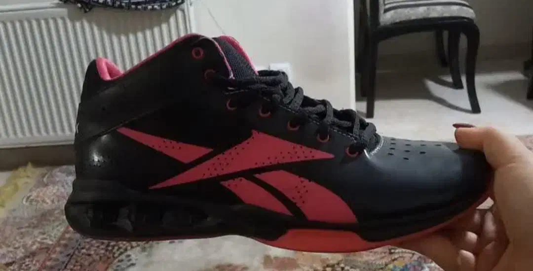 کتانی ریبوک سایز ۳۹|کیف، کفش، کمربند|پرند, فاز ۶|دیوار