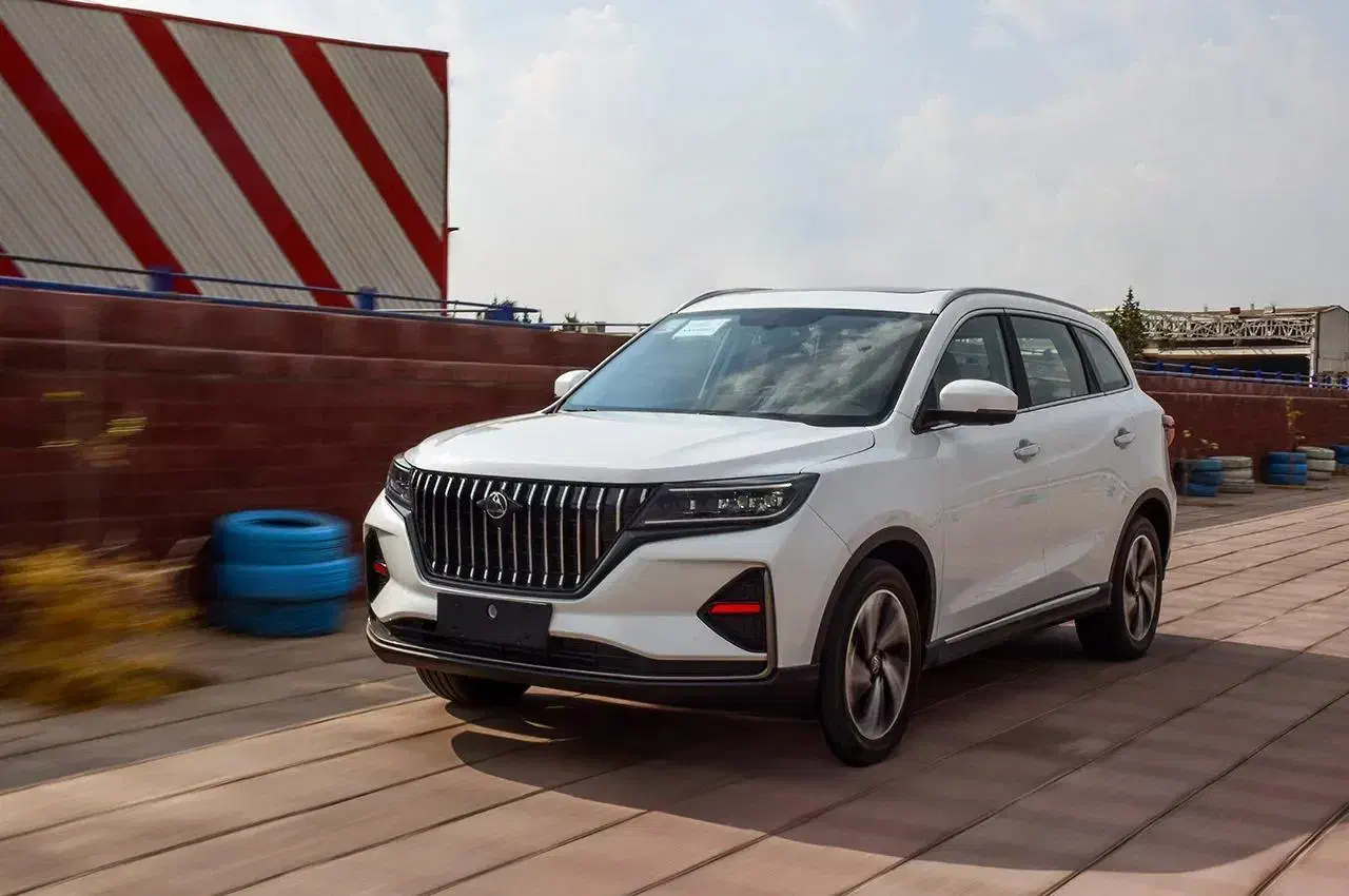 تیارا مکث موتور 1402|خودرو سواری و وانت|ارومیه, |دیوار