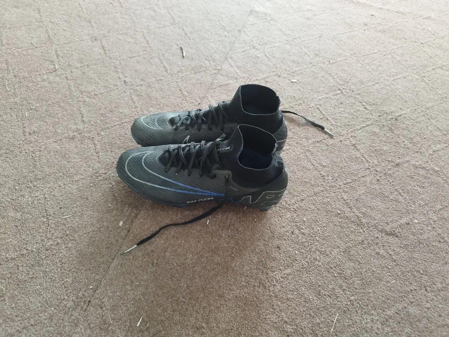 کفش استوک چمن|ورزشهای توپی|آستارا, |دیوار