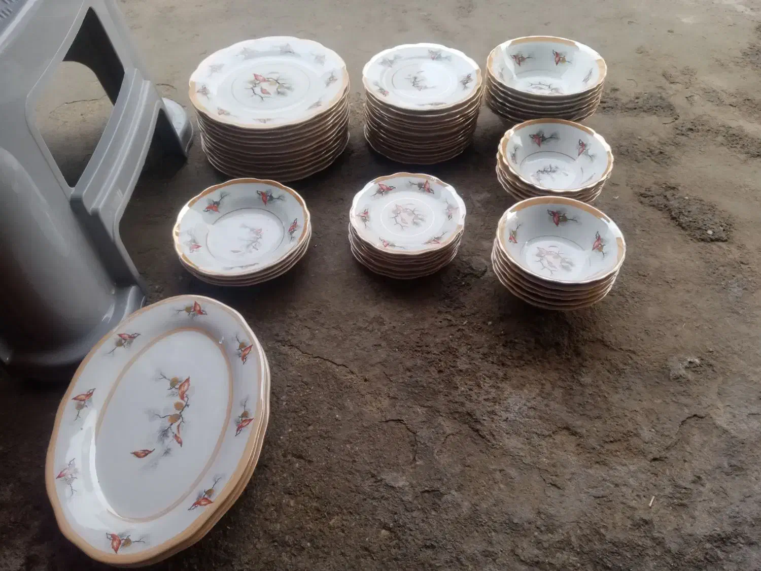 چینی60تیکه|ظروف سرو و پذیرایی|بانه, |دیوار