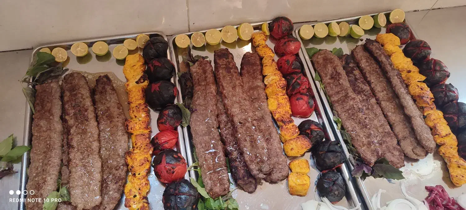 کارگر ساده برای شیفت شب و صبح|استخدام خدمات فروشگاه و رستوران|خوی, |دیوار