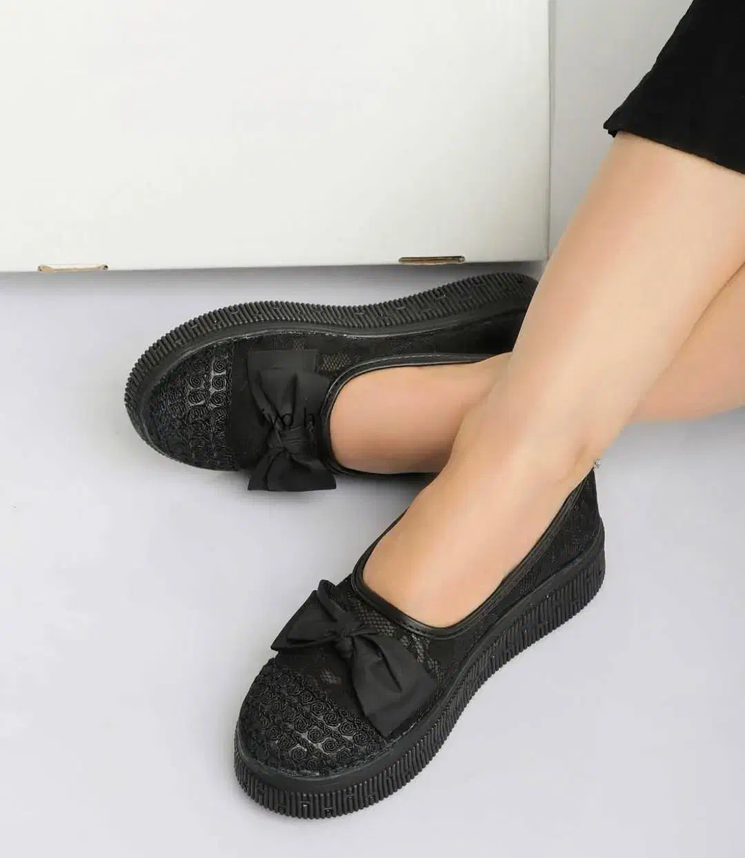 فروش یکجا ویترین همراه کل اجناس|کیف، کفش، کمربند|قائن, |دیوار