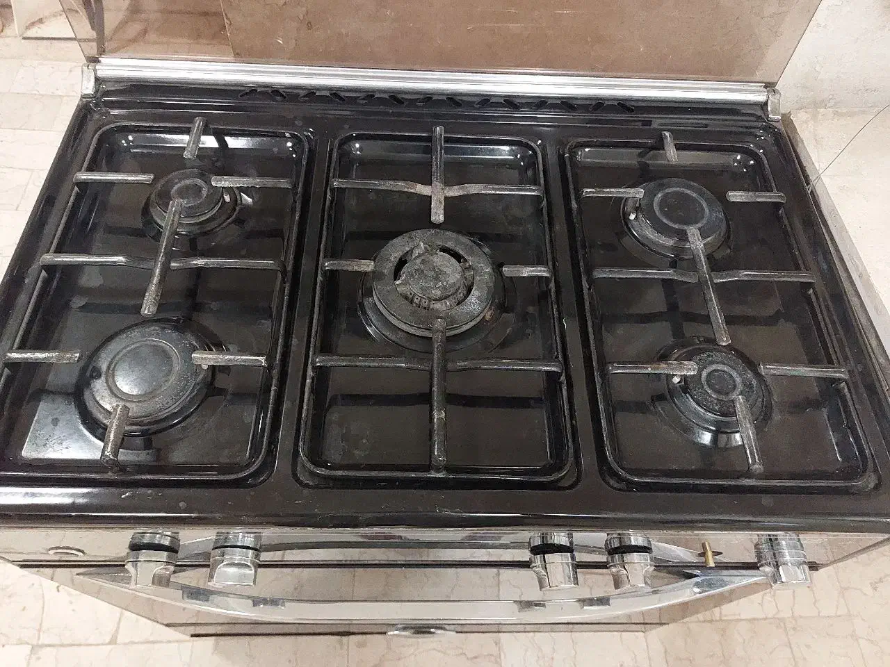 اجاق گاز ۵ شعله در حد|اجاق گاز و لوازم برقی پخت‌وپز|قم, پردیسان|دیوار