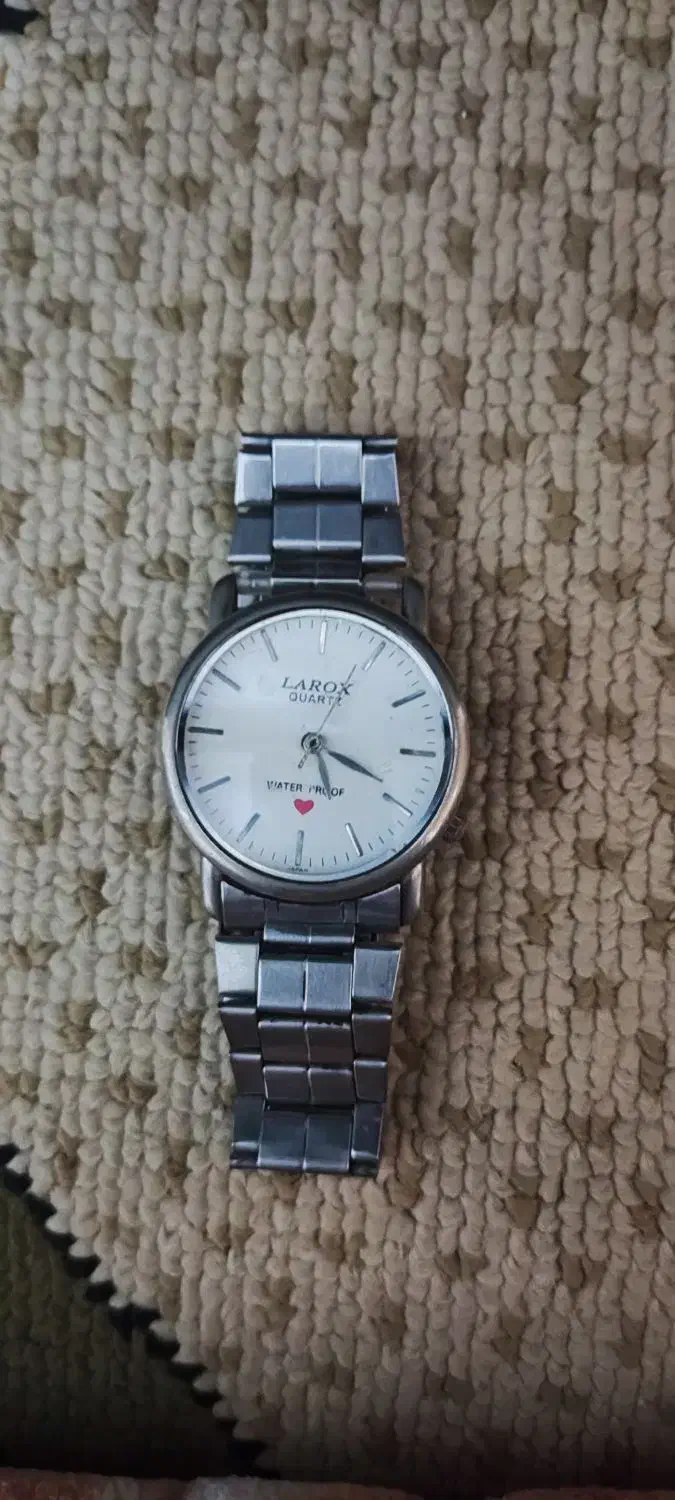 ساعت مچی|ساعت|سنقر, |دیوار