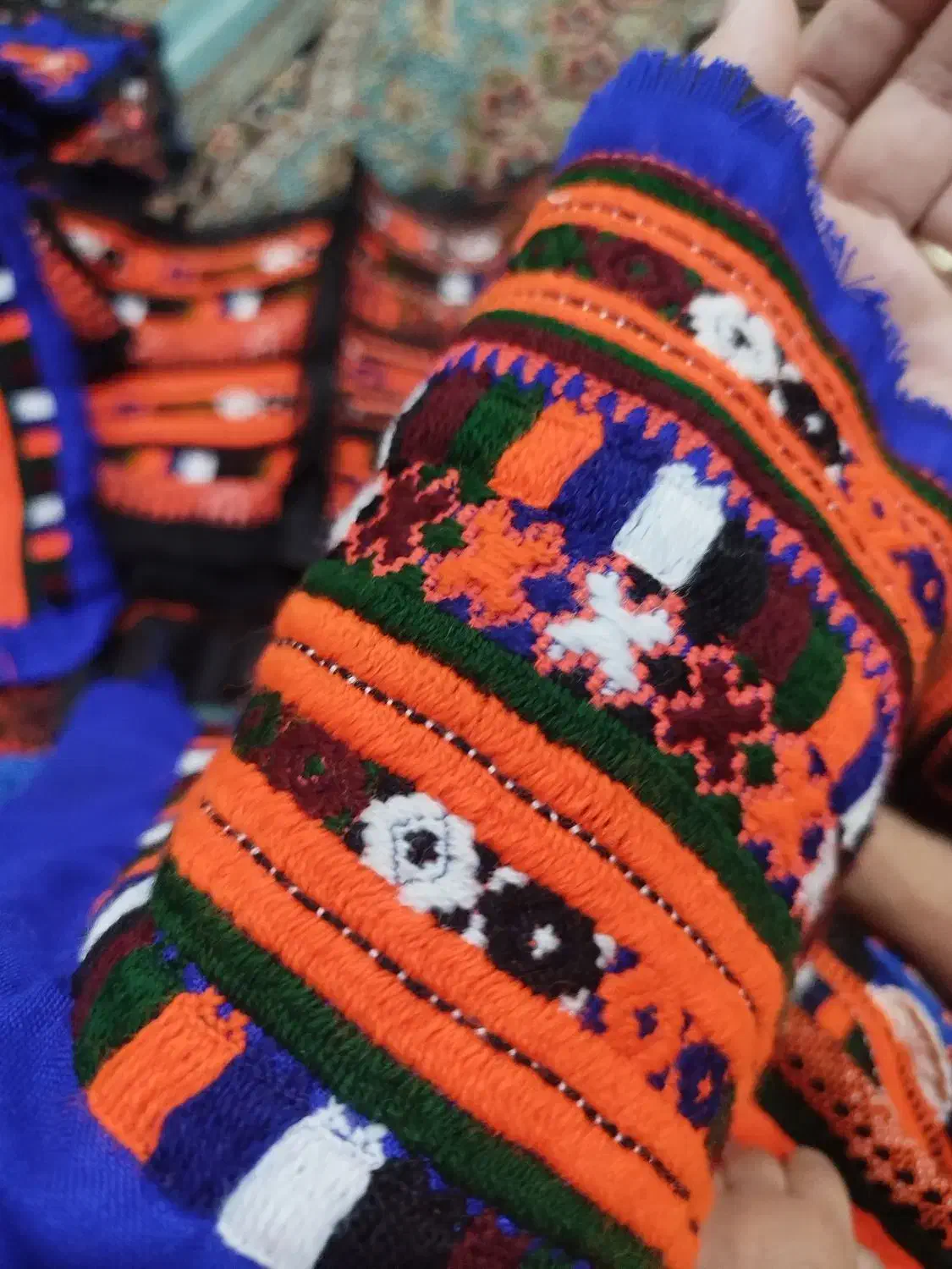 دوچگرم|لباس|سراوان, |دیوار