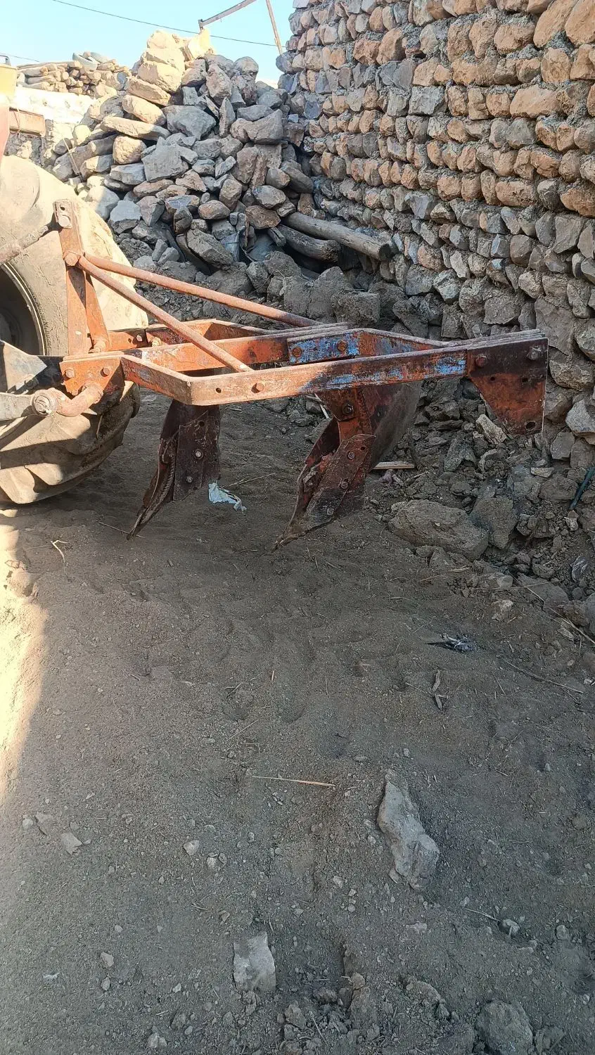 گاو اهن سه خیش|ماشینآلات صنعتی|روانسر, |دیوار