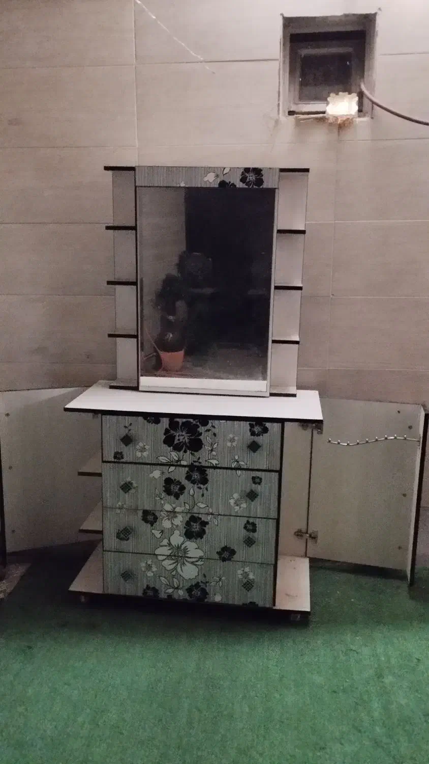 کمد|جاکفشی، کمد، دراور|گرگان, |دیوار