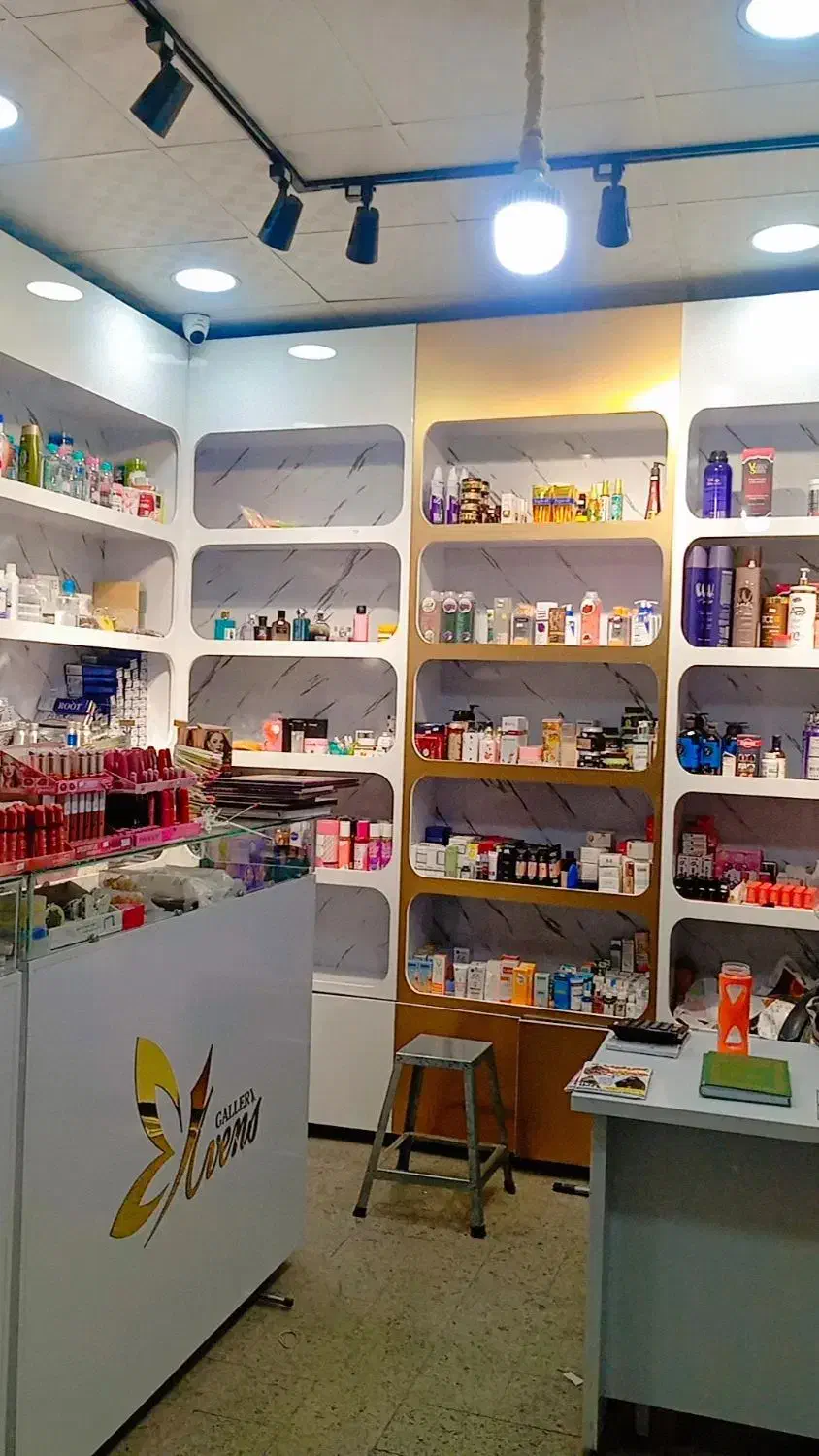 فروش دکور مغازه لوازم آرایشی|فروشگاه و مغازه|بم, |دیوار